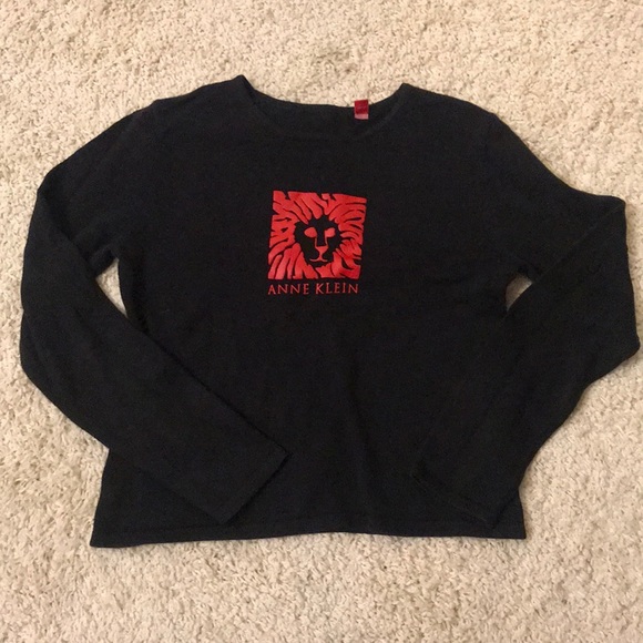 Sweater - Picture 1 of 1